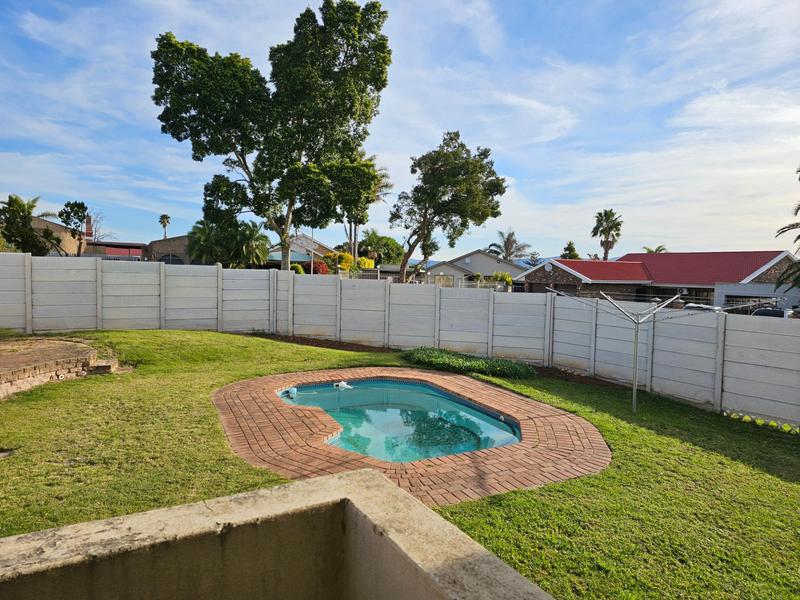 To Let 3 Bedroom Property for Rent in Strelitzia Park Eastern Cape